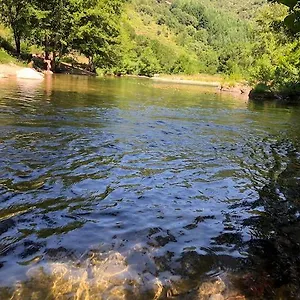 Le Sentier Des Arches Beaumont (Ardeche)